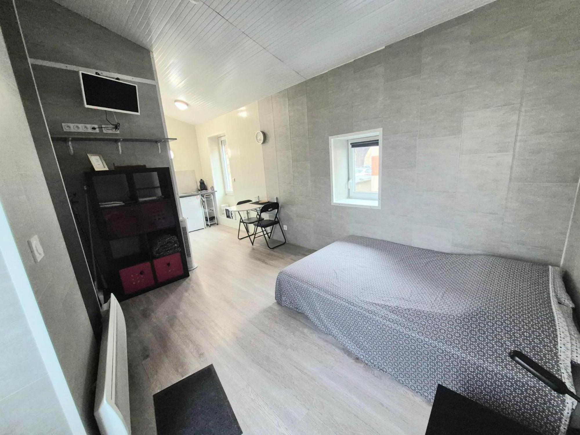 Studio Des Lacs - 2 Pers - Centre-Ville Brassac-les-Mines Exterior photo